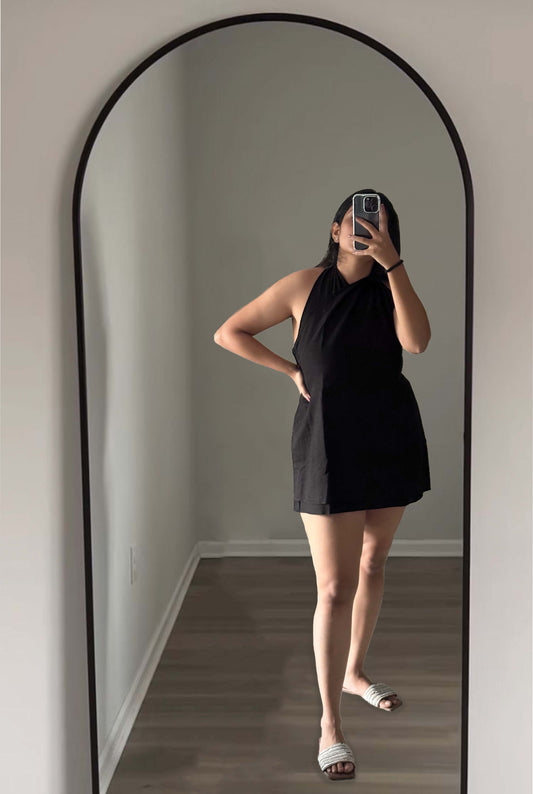 BLACK DRESS WITH DEEP NECK