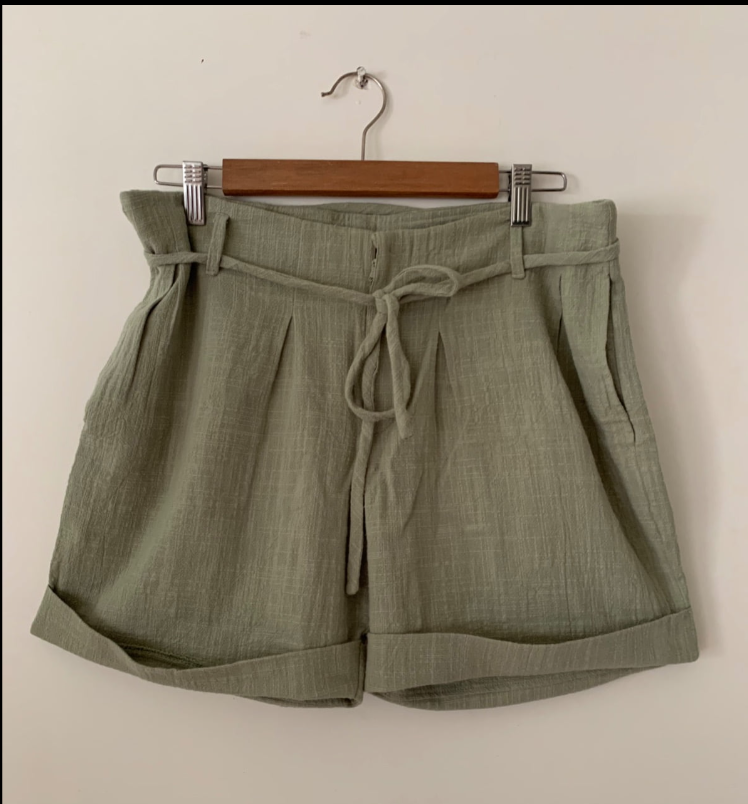 LINEN SHORTS - WHITE