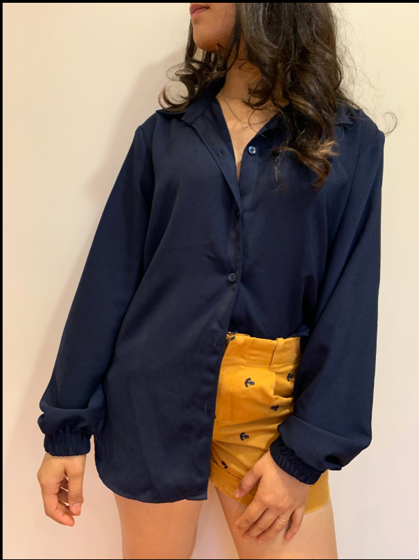 SHIRT SMOCKED AT THE BACK