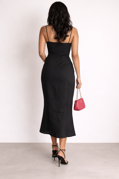 THE BLACK LINEN DRESS