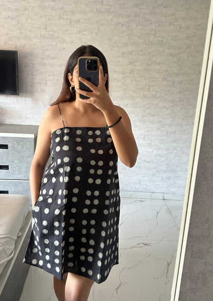 BLUE SHORT POLKA DOT DRESS WITH THIN STRAPS