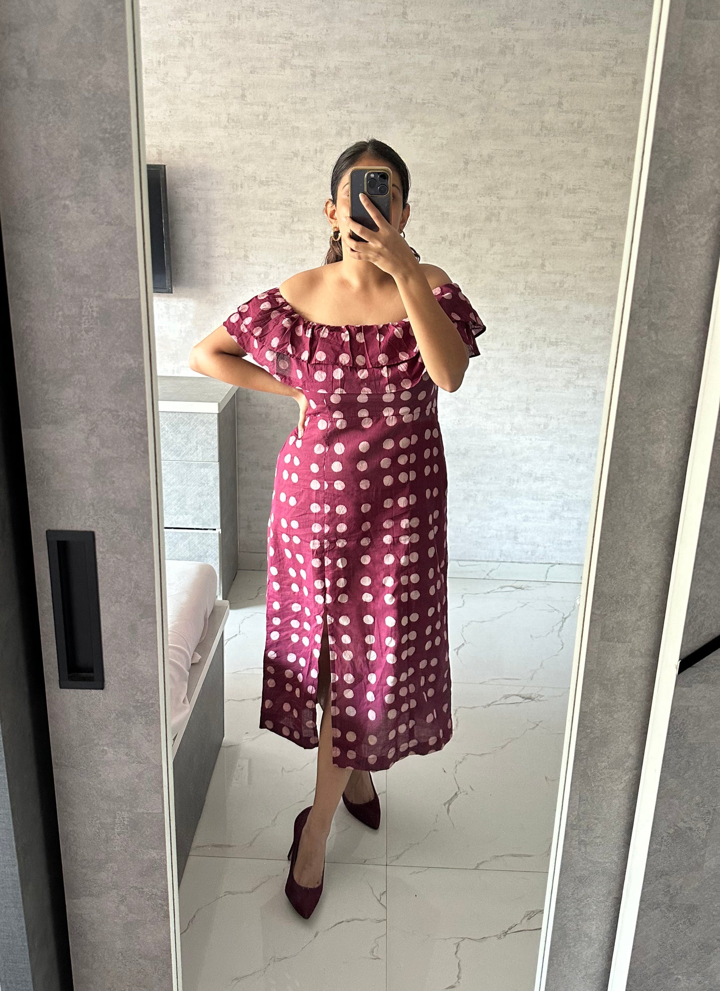 BLACK OFF-SHOULDER POLKA DOT DRESS