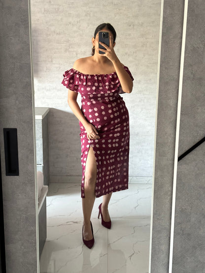 BLACK OFF-SHOULDER POLKA DOT DRESS