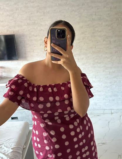 BLACK OFF-SHOULDER POLKA DOT DRESS