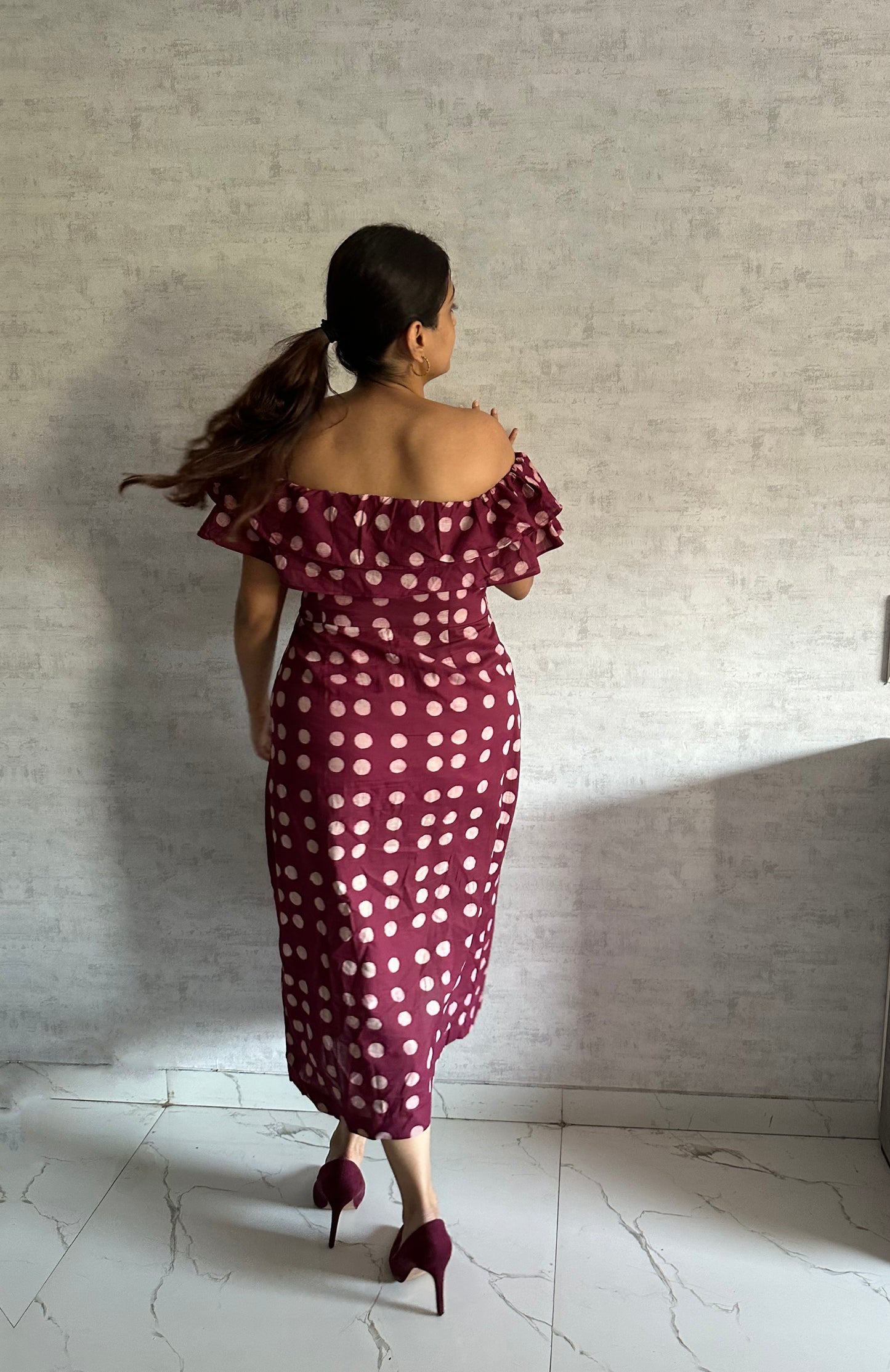 BLACK OFF-SHOULDER POLKA DOT DRESS