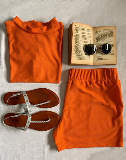 KNIT T-SHIRT & SHORTS